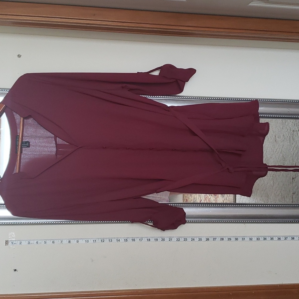 Forever 21+ Button Up Blouse.  3/4 Tab Sleeve. Burgundy. 2X.